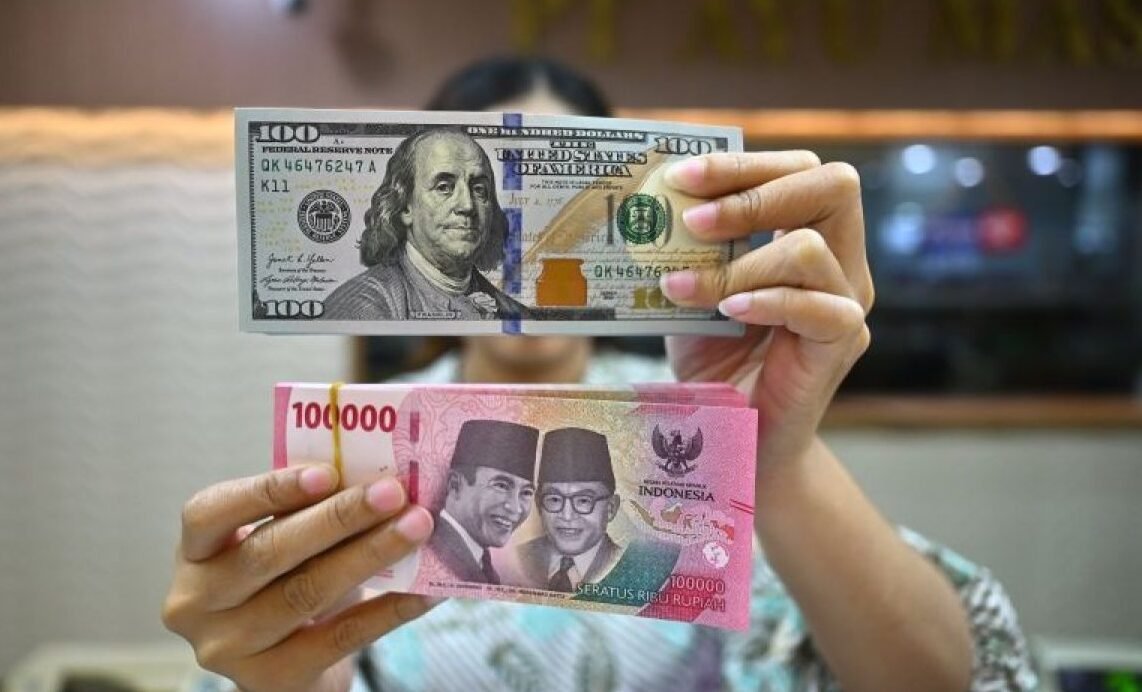 Rupiah Berisiko Melemah, Meski Dibuka Menguat di Pasar Hari Ini