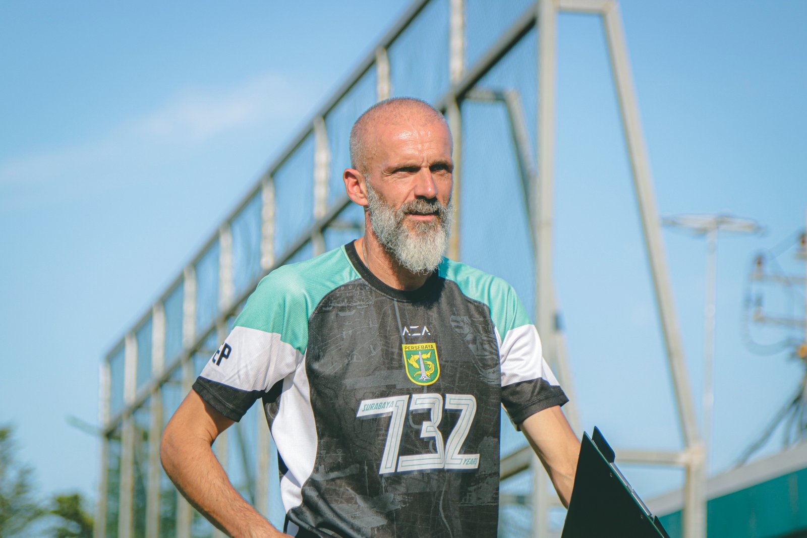 Pelatih Persebaya Bicara Rivalitas dan Kekuatan Arema Jelang Laga Besar