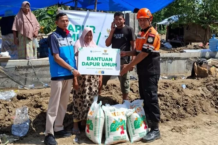 Jasaraharja Putera Unit Syariah dan BAZNAS Dirikan Dapur Umum untuk Korban Banjir Sumatra