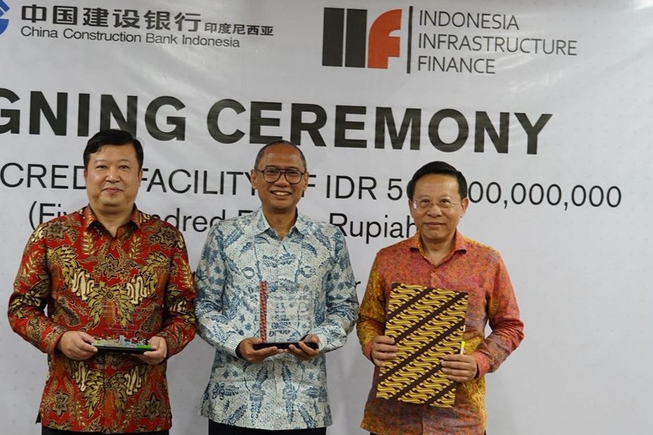 Kerja Sama IIF dan CCB: Pendanaan Rp500 Miliar Dukung Proyek Pembangunan