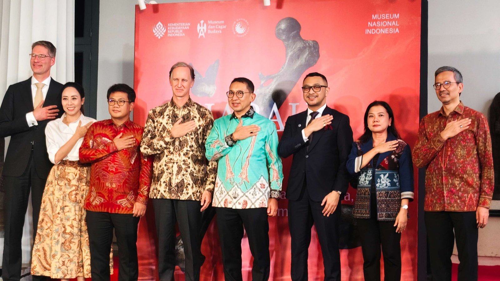 Pameran Fosil Eugene Dubois di Jakarta Resmi Dibuka oleh Kemenbud