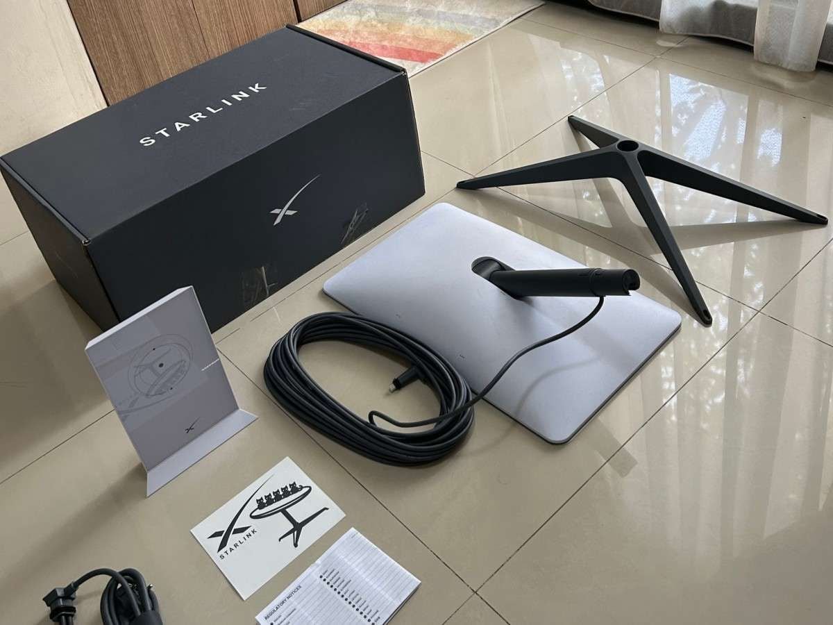 Wamenkomdigi Pastikan Starlink Gratis Satu Bulan di Sumatra