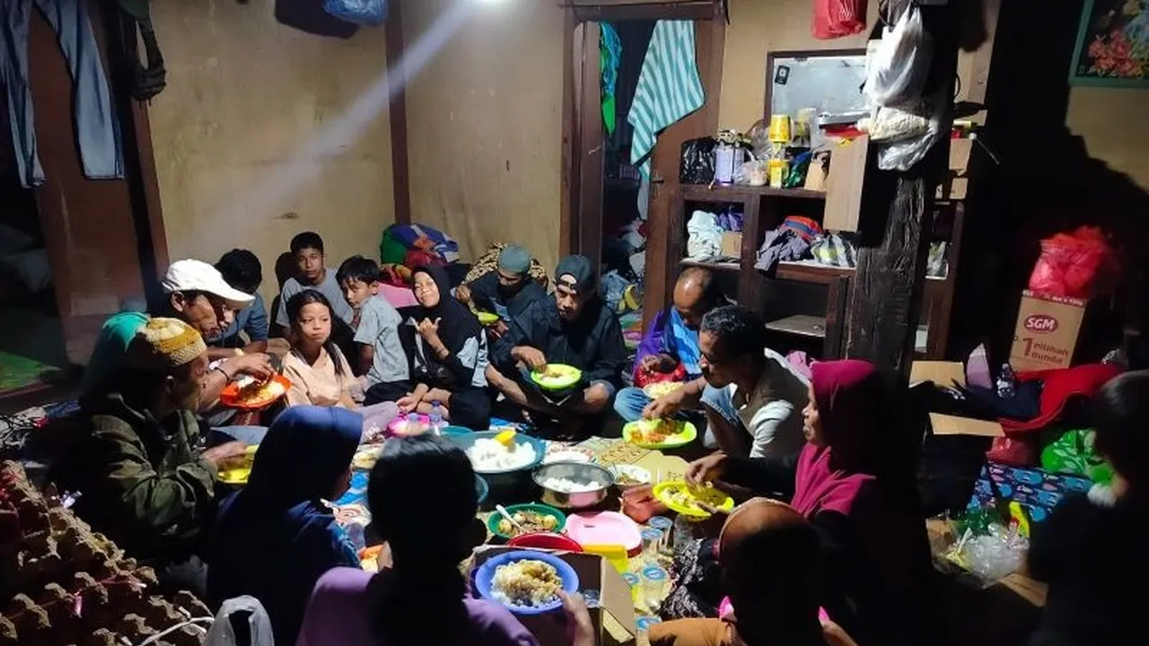 3.878 Warga Agam Masih di Pengungsian Bencana