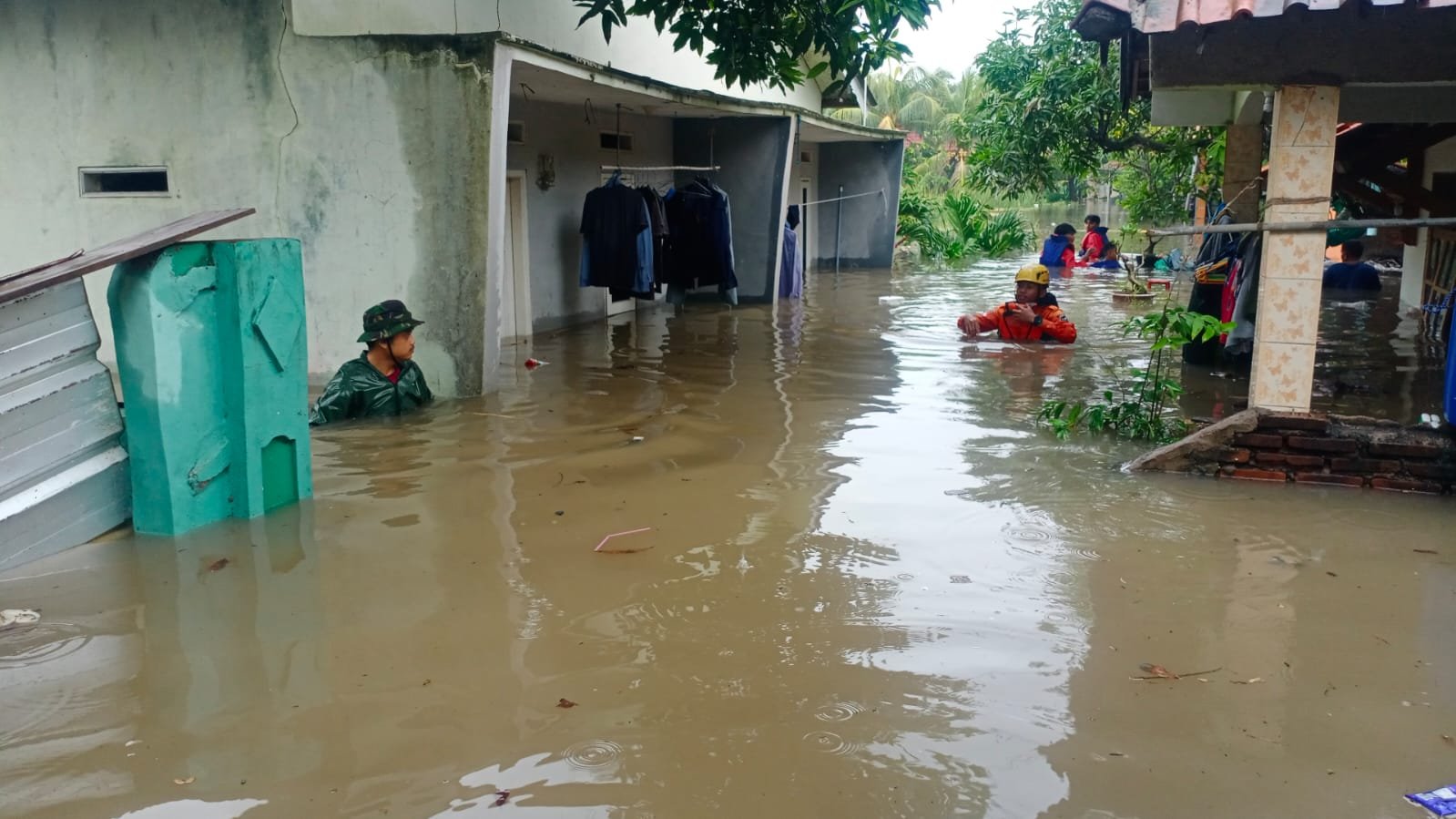 Cilegon Diterjang Banjir, Akses Jalan Lingkar Selatan Lumpuh Tak Bisa Dilalui
