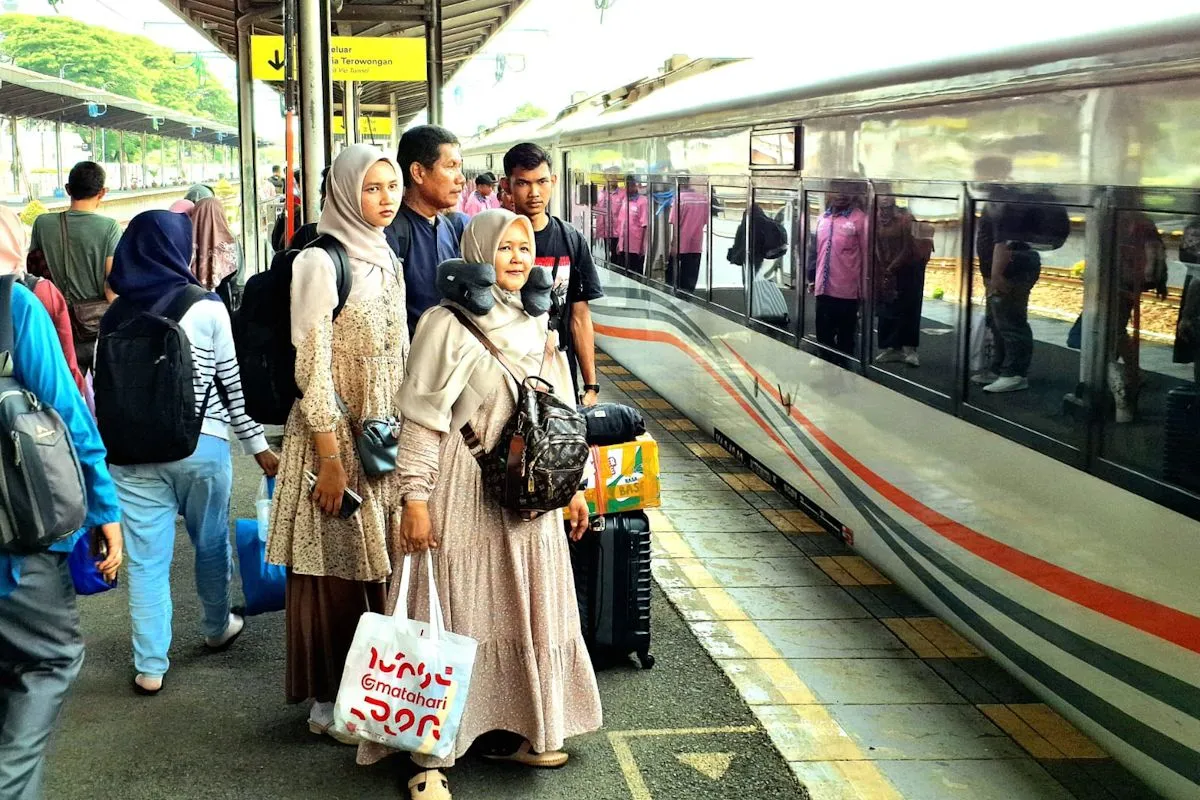 KAI: Cirebon Jadi Simpul Utama Pergerakan Wisata dan Ekonomi Saat Libur Natal