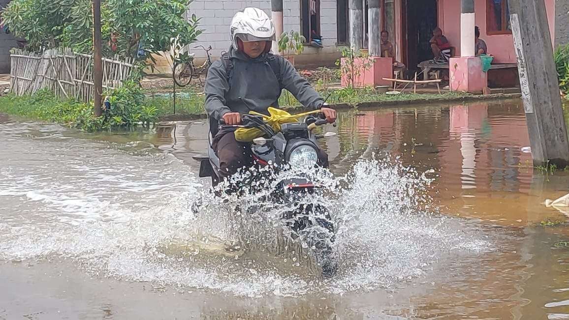 Bekasi Dikepung Banjir: Luapan Kali Ciherang Rendam 12 RT di Kawasan Pemukiman