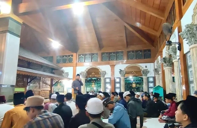 Viral, Wisata Religi Lamongan Diserbu 70 Ribu Pengunjung!