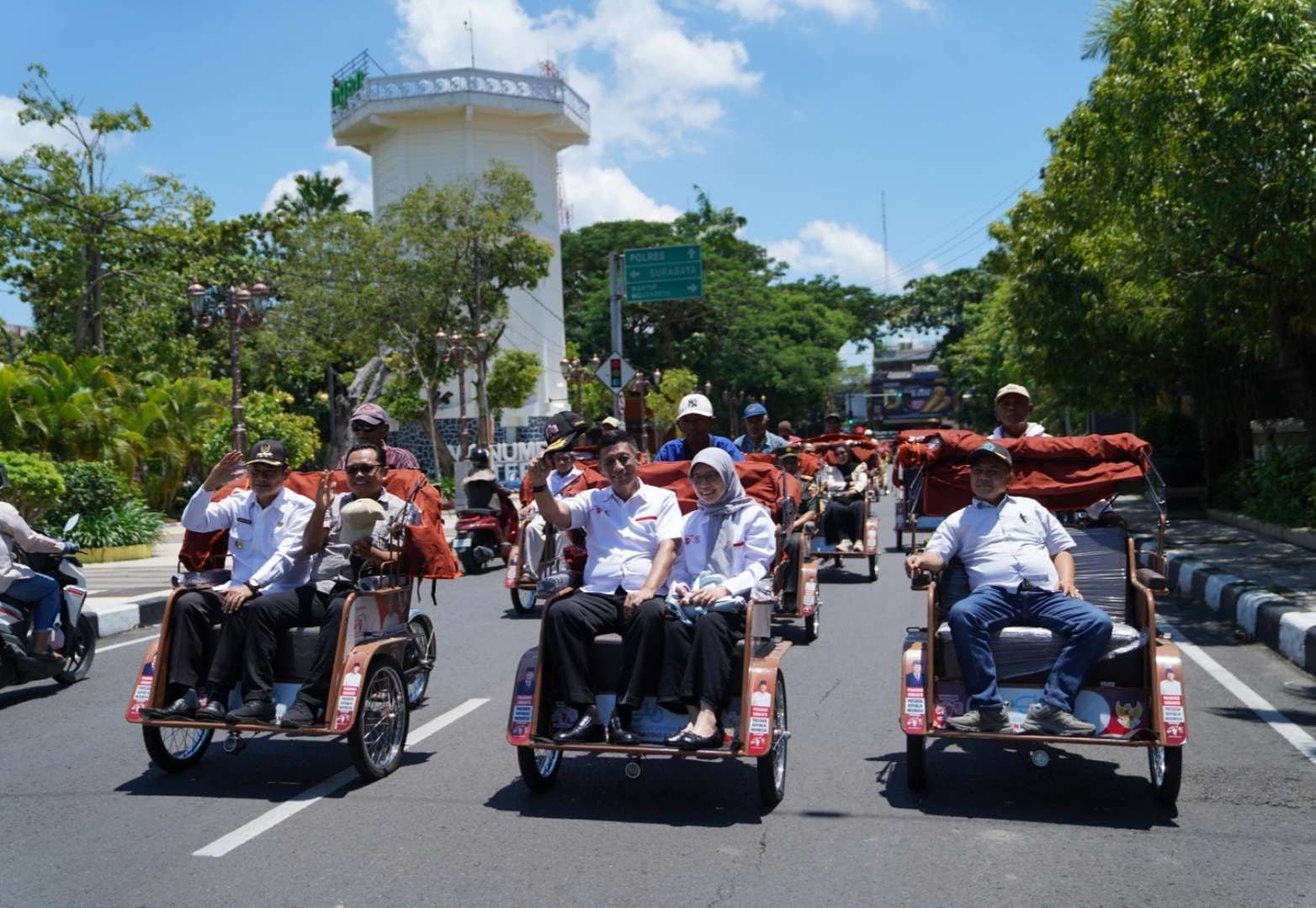 Presiden Prabowo Subianto Serahkan 200 Unit Becak Listrik Gratis