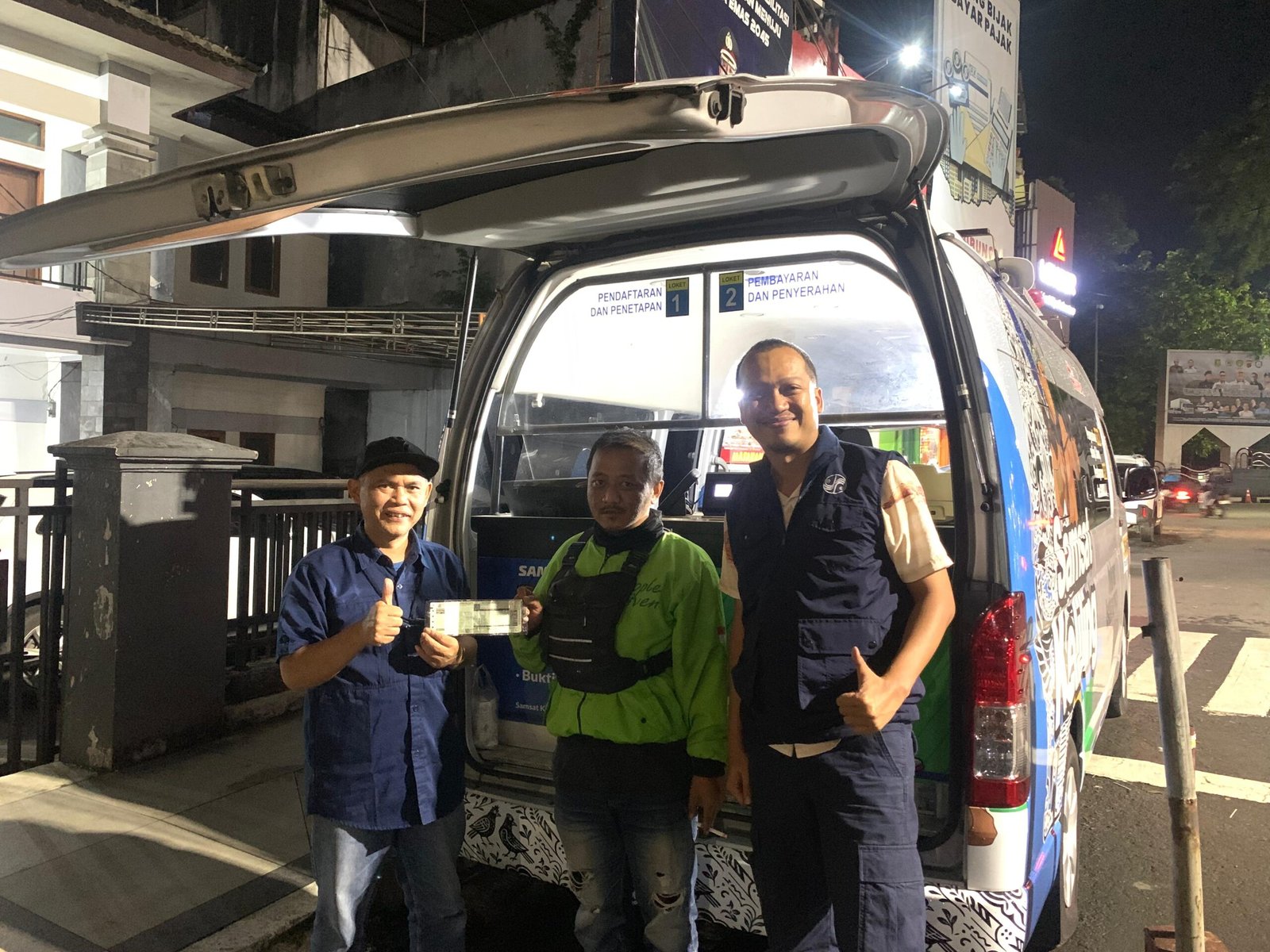 Pelayanan Sepenuh Hati, Tim Pembina Samsat Kota Sukabumi dan Cianjur Hadirkan Layanan Samsat Night