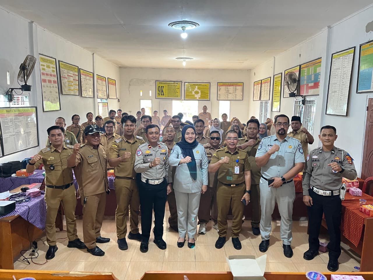 Kolaborasi Satlantas Polres Lampung Timur dan Samsat Sukadana Sosialisasi Keselamatan Lalu Lintas di Sekampung Udik