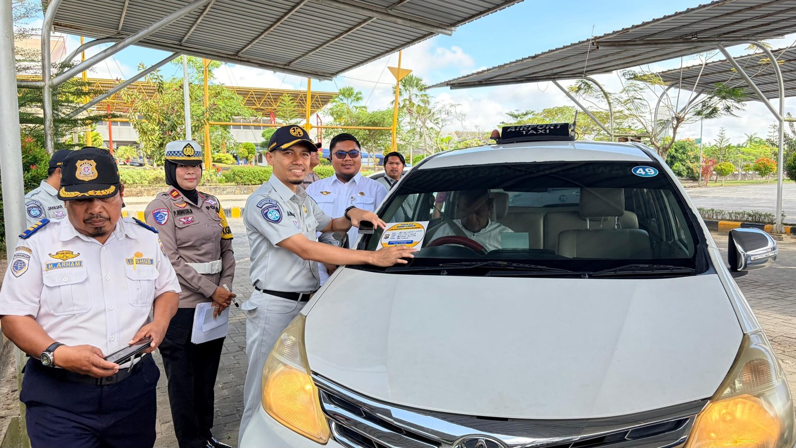 Ramp Check Terpadu Angkutan Taksi Bandara di Bandara Internasional Juwata TarakanPerkuat Pengawasan Keselamatan dan Kelayakan Kendaraan