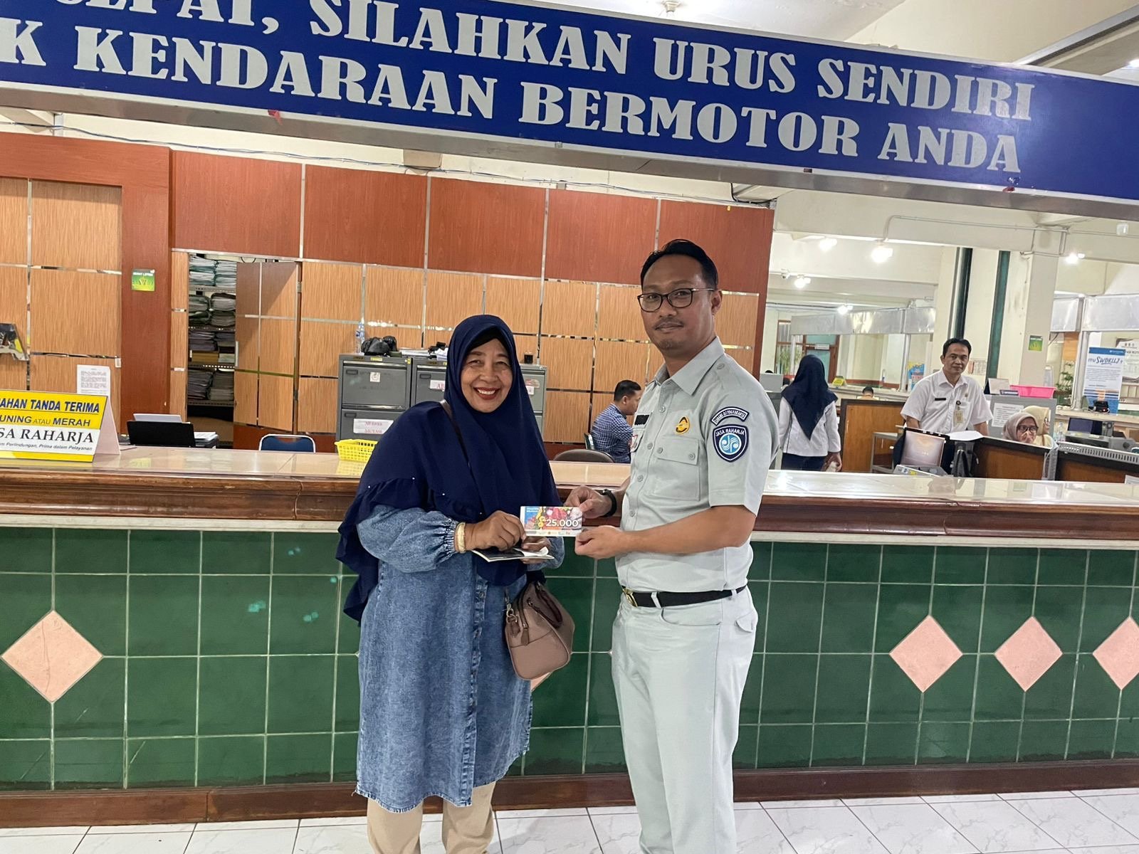 Apresiasi Wajib Pajak Taat, Program Reward PKB dan SWDKLLJ Meriahkan Hari Jadi DIY ke-271