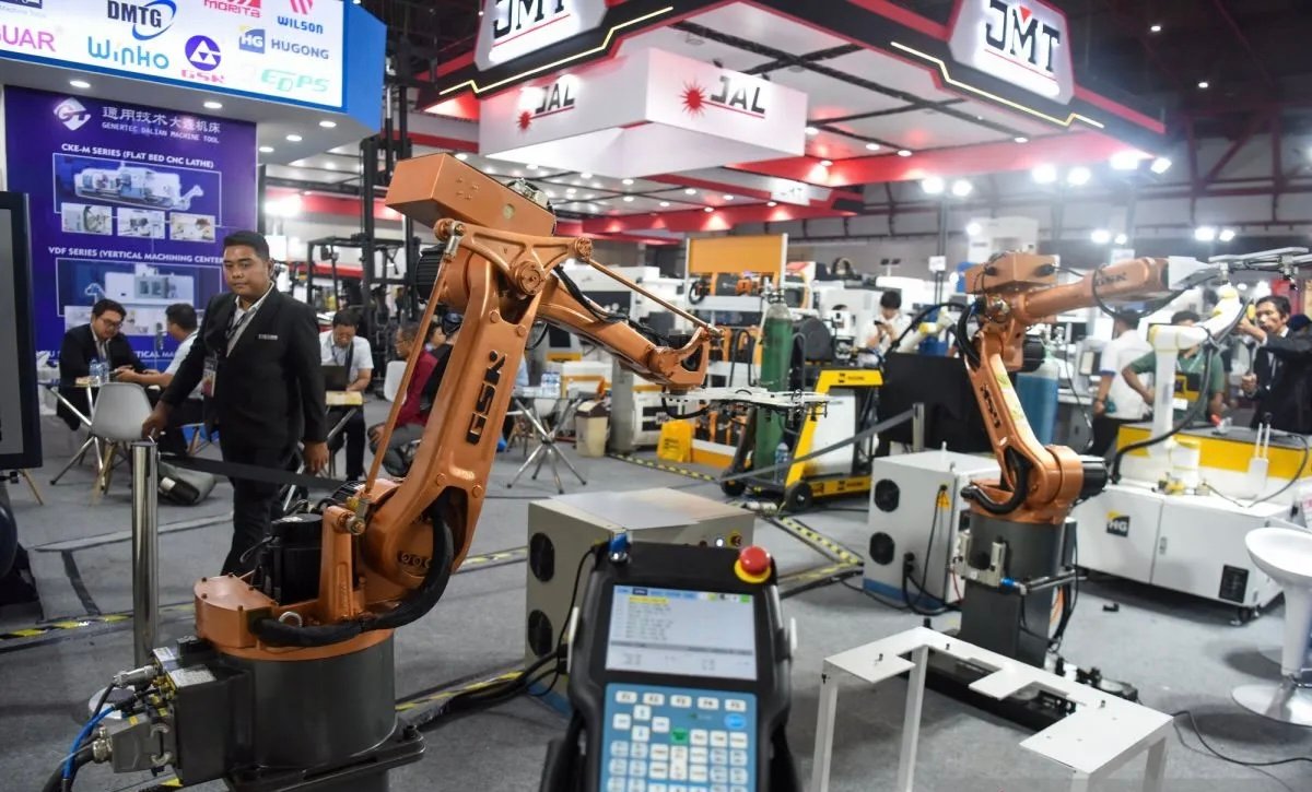 S&P Global: PMI Manufaktur Indonesia Februari Tembus 53,8, Rekor Tertinggi 2 Tahun