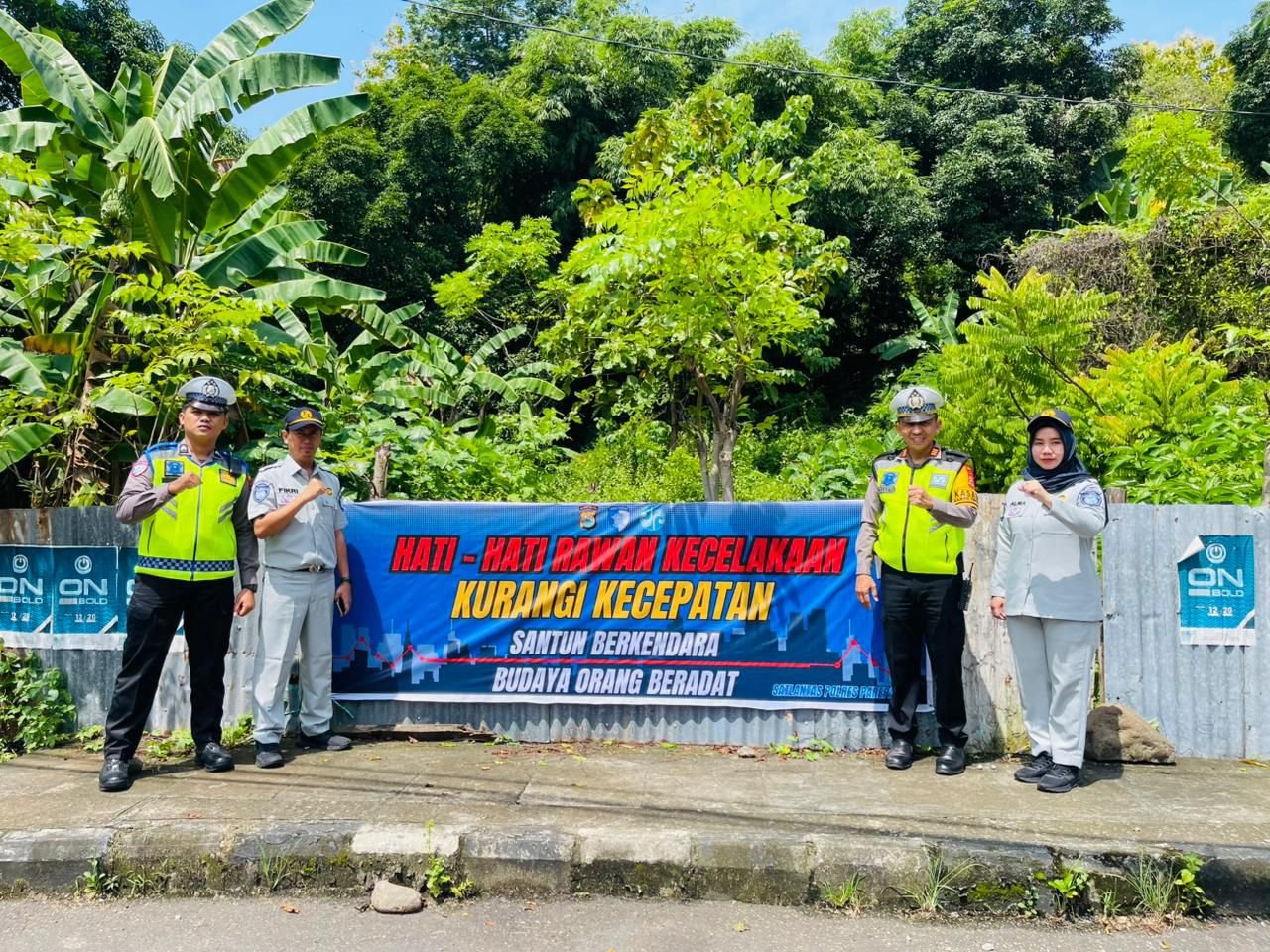 Tingkatkan Kesadaran Keselamatan Berlalu Lintas, Jasa Raharja Cabang Parepare Pasang Spanduk Himbauan di Sepanjang Jalan