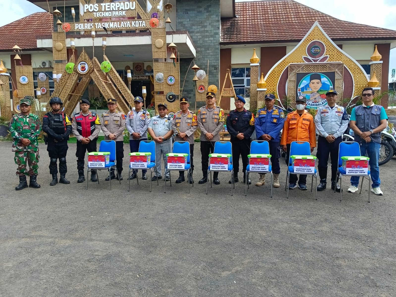 PT Jasa Raharja dan Polres Sambut Kunjungan Kapolda Jawa Barat di Posyanter Technopark Ciawi Tasikmalaya dan Pos Pelayanan Limbangan Garut