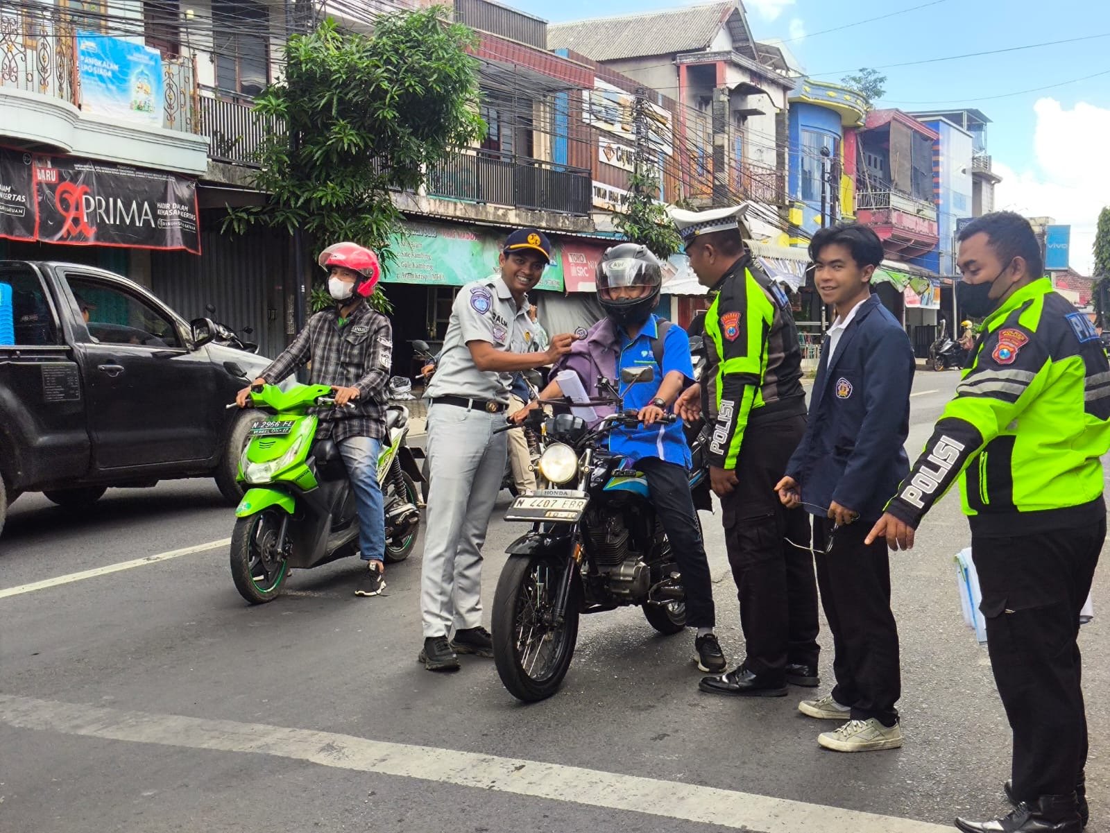 Tingkatkan Kesadaran Berlalu Lintas, Jasa Raharja Cabang Malang Gelar Aksi Simpatik di Turen