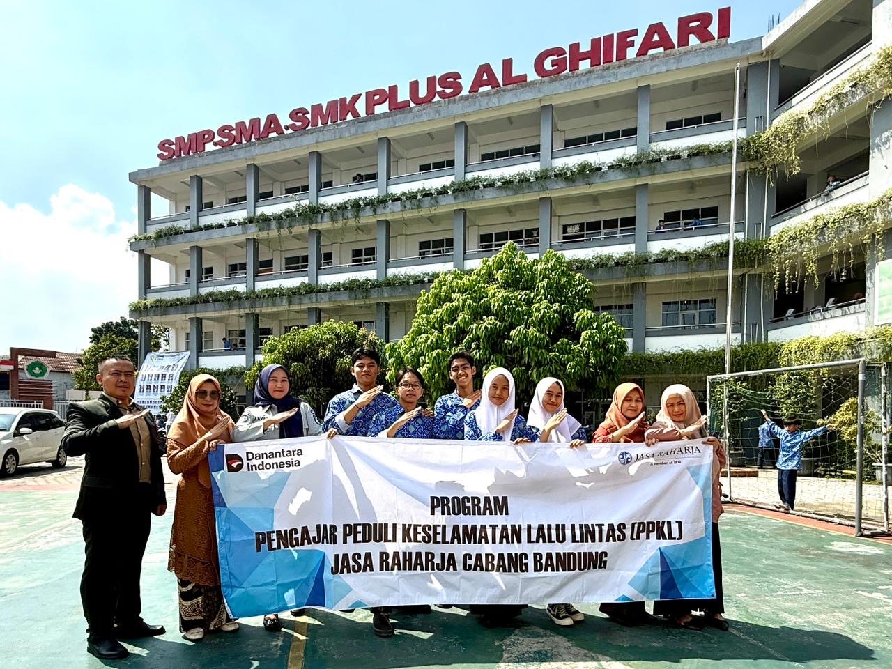 Jasa Raharja Bandung Kurangi Angka Kecelakaan Lalu Lintas Lewat Program PPKL di SMA Plus Al Ghifari Bandung
