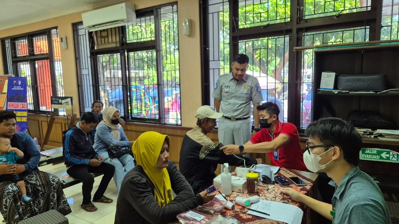 Jasa Raharja Purwodadi dan RS Panti Rahayu Gelar Cek Kesehatan Gratis di Samsat Purwodadi
