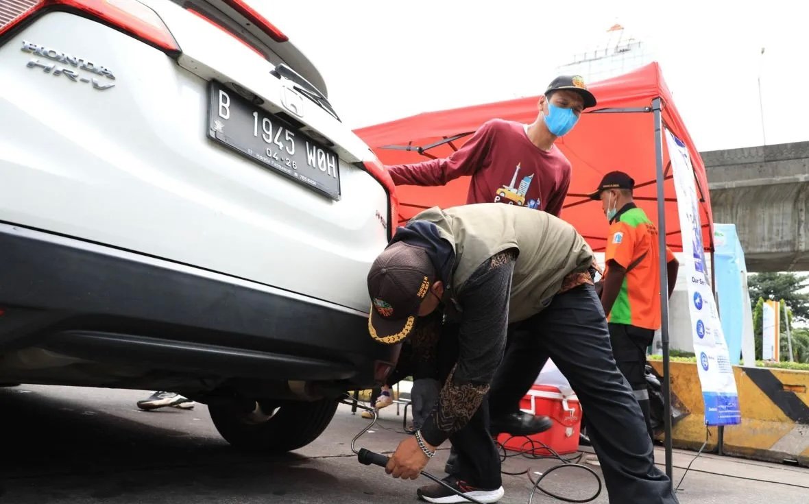 30 Kendaraan Tak Lolos Uji Emisi di Blok M Jakarta Selatan