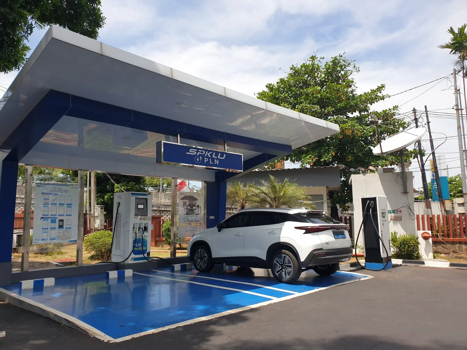 Ribuan Karyawan PLN Kompak Terapkan Clean Energy Day demi Hemat Energi