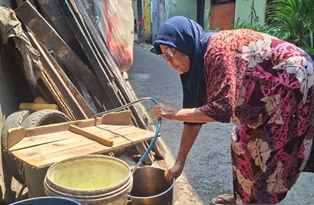 Krisis Air Bersih Kembali Melanda Cengkareng, Warga Keluhkan Sulit Mandi dan Mencuci