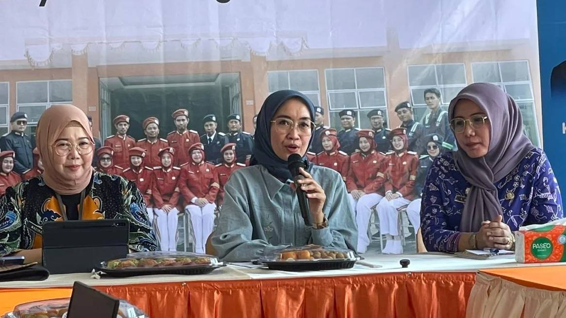 Kemkomdigi Tinjau SRT 7 Probolinggo demi Perluas Jangkauan Internet Pendidikan