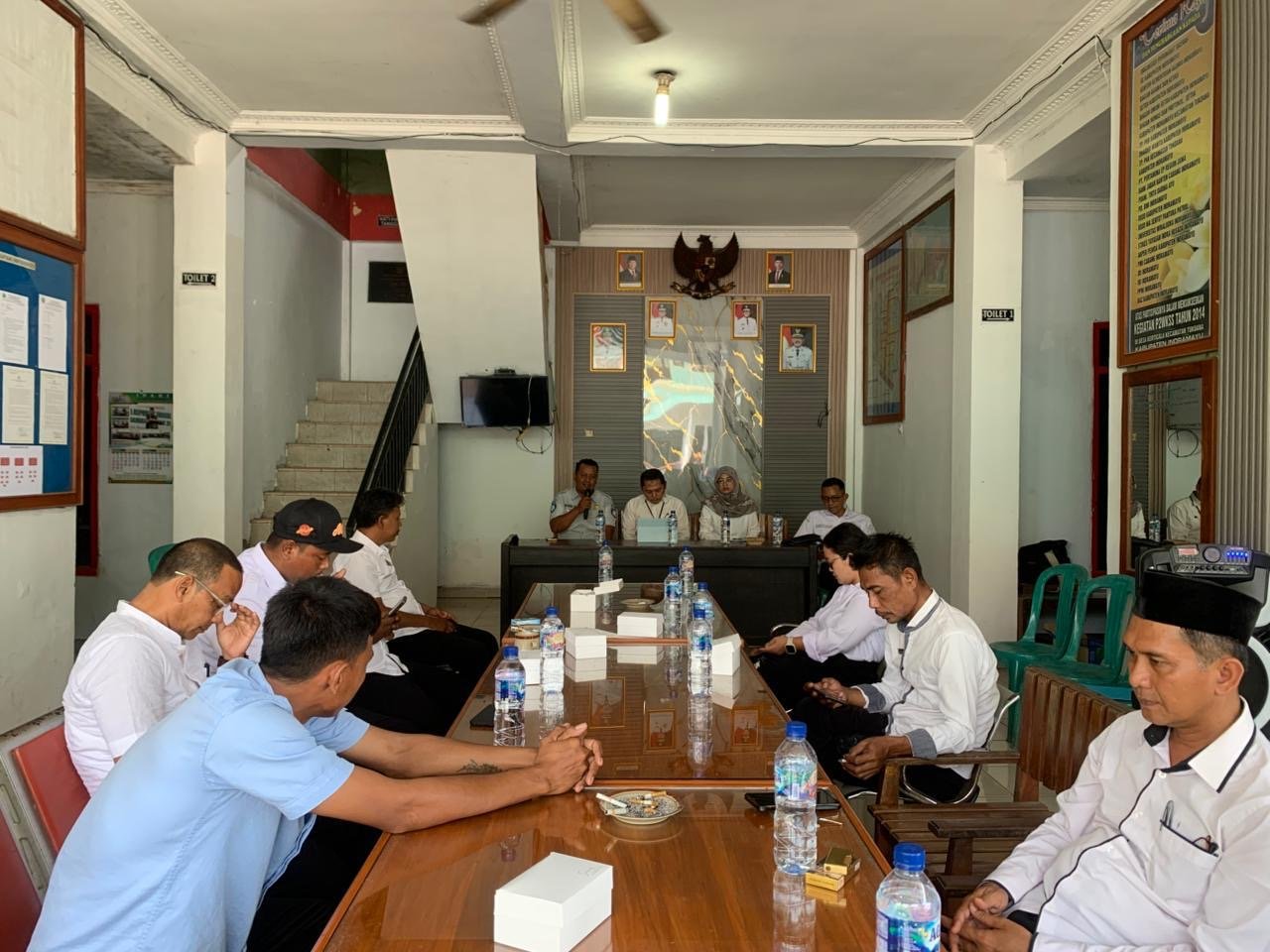 Tim Pembina Samsat Indramayu Bersama Badan Pendapatan Daerah Pemerintah Kabupaten Indramayu Sosialisasikan Pajak Daerah di Desa Kerticala