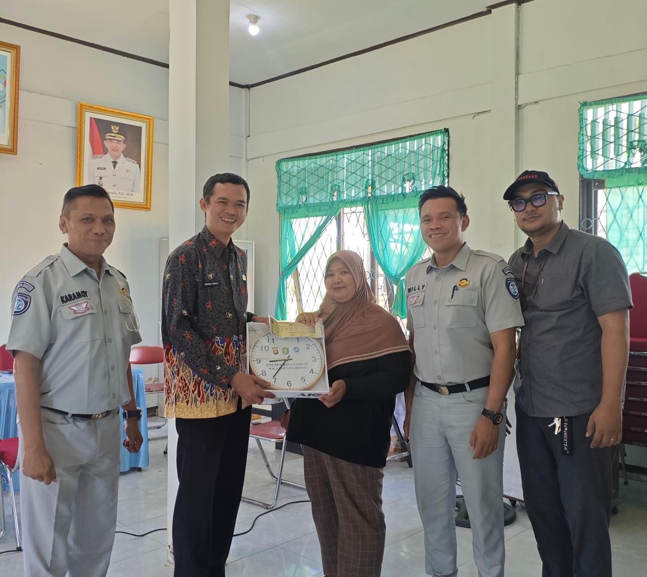 Apresiasi Wajib Pajak Taat, Jasa Raharja Singkawang Bagikan Doorprize di Samsat GOKATAN Singkawang Utara