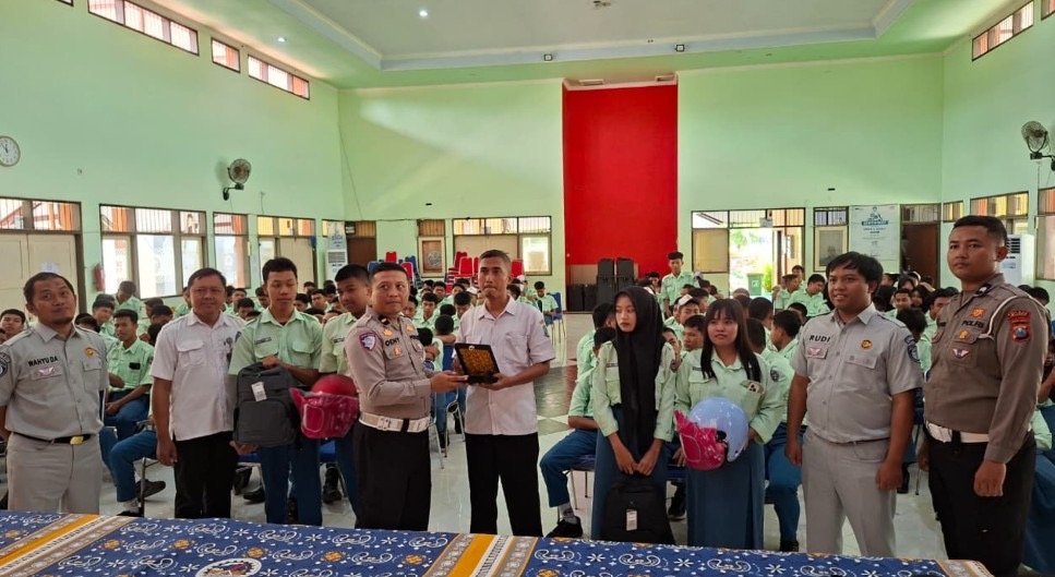 Jasa Raharja dan Satlantas Polres Jember Gelar Edukasi Keselamatan Berlalu Lintas bagi Pelajar