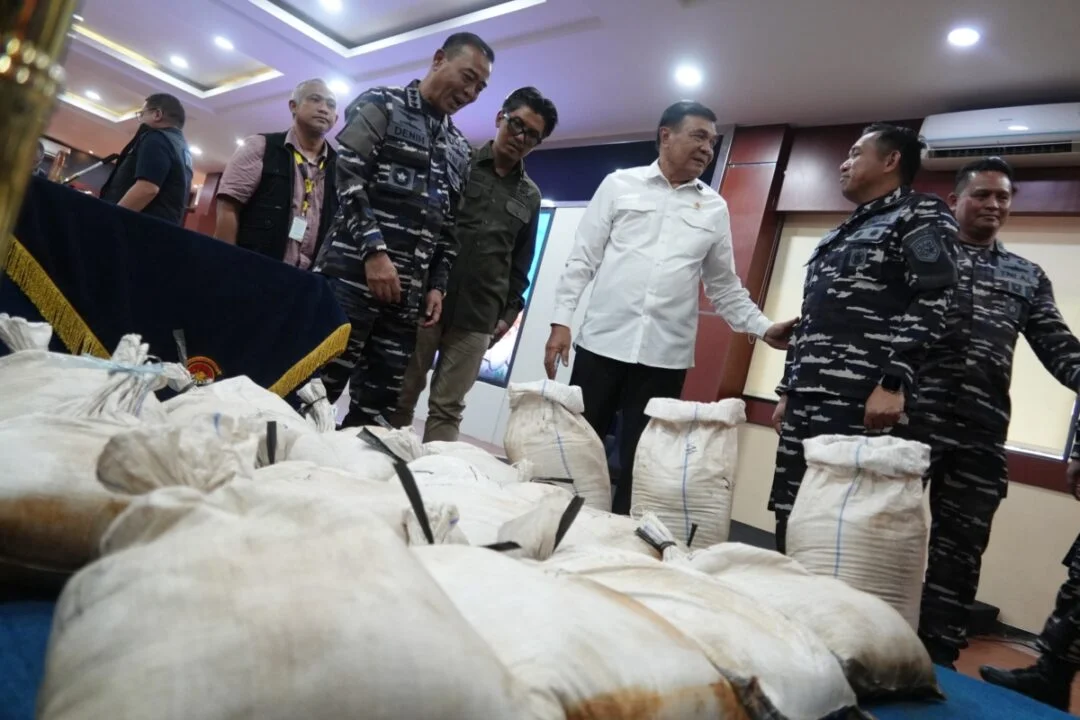 Gagalkan Penyelundupan Rp14 Triliun, Menko Polkam Beri Apresiasi Tinggi kepada TNI AL