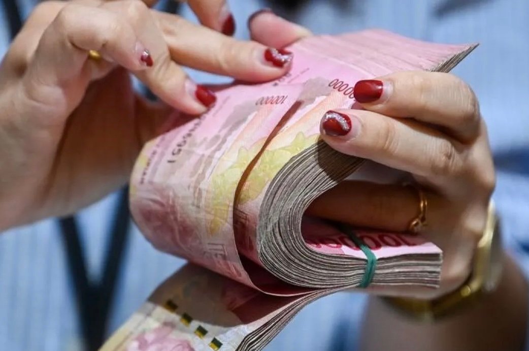 Rupiah Hari Ini Melemah, Tertekan Ekspektasi Sikap Hawkish The Fed