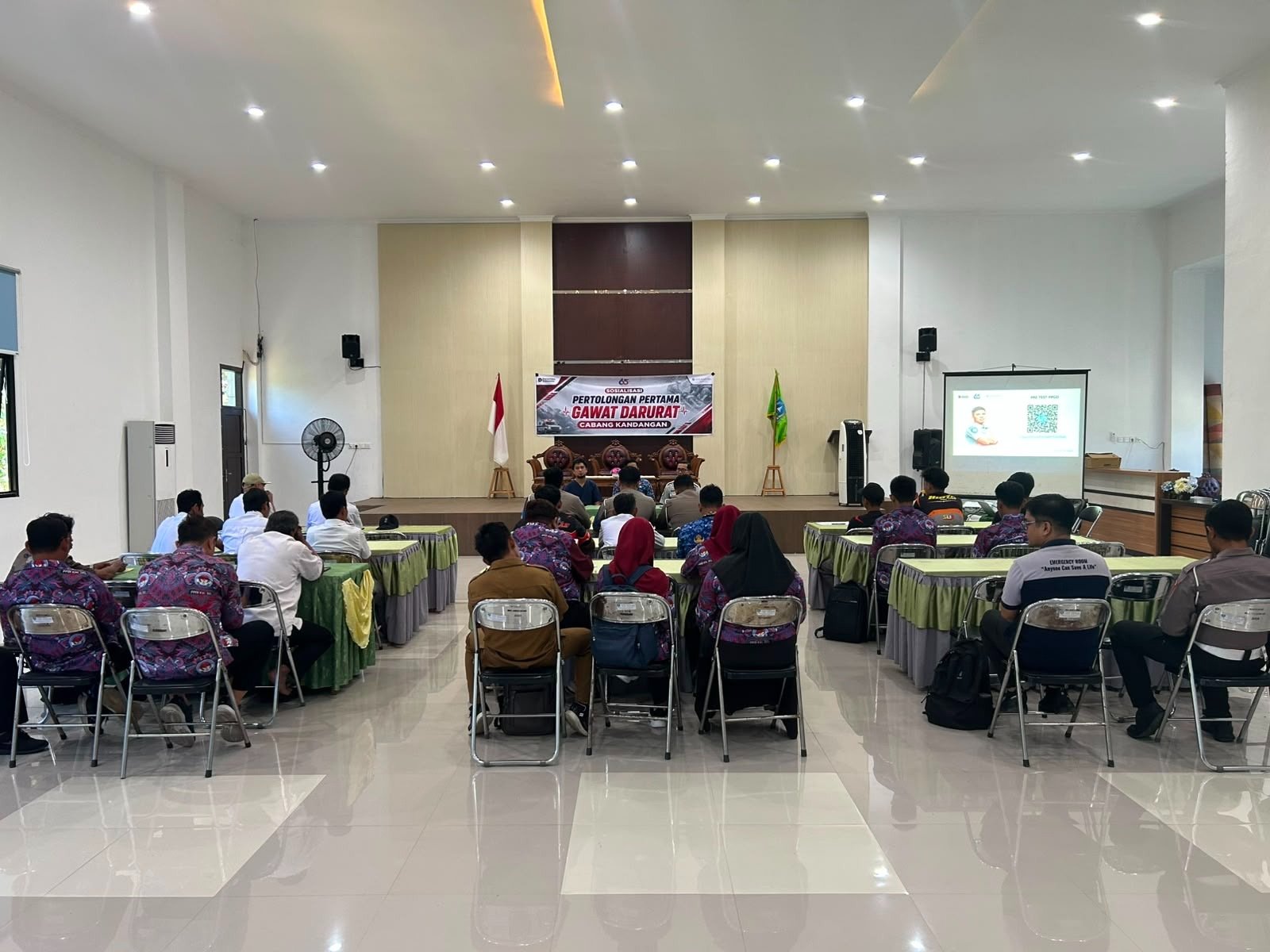 Kolaborasi Jasa Raharja dan Mitra Keselamatan Berikan Pelatihan PPGD bagi Tim Emergency dan Masyarakat Angkinang