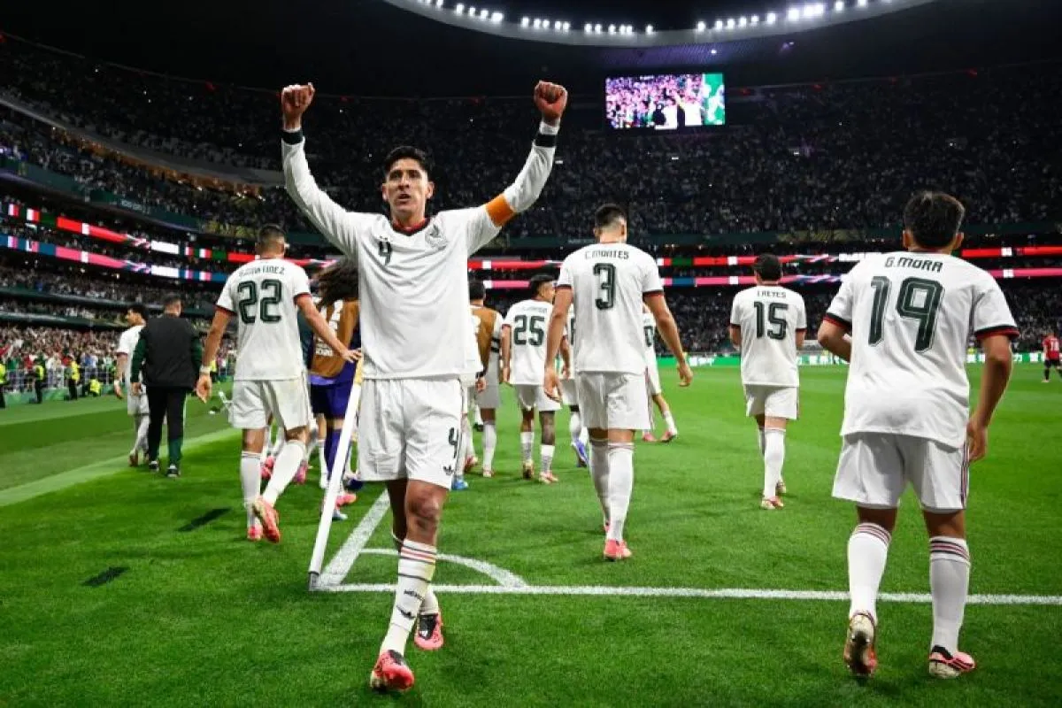 Meksiko Sapu Bersih Grup A Usai Kalahkan Ceko 3-0
