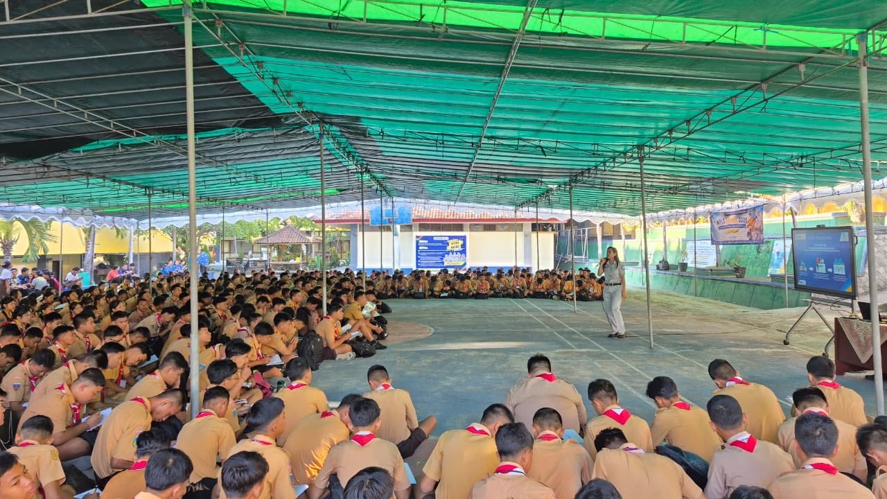 Tanamkan Budaya Tertib Berlalu Lintas Sejak Dini, PT Jasa Raharja (Persero) Cabang Singaraja Gelar Sosialisasi di SMK Negeri 2 Singaraja