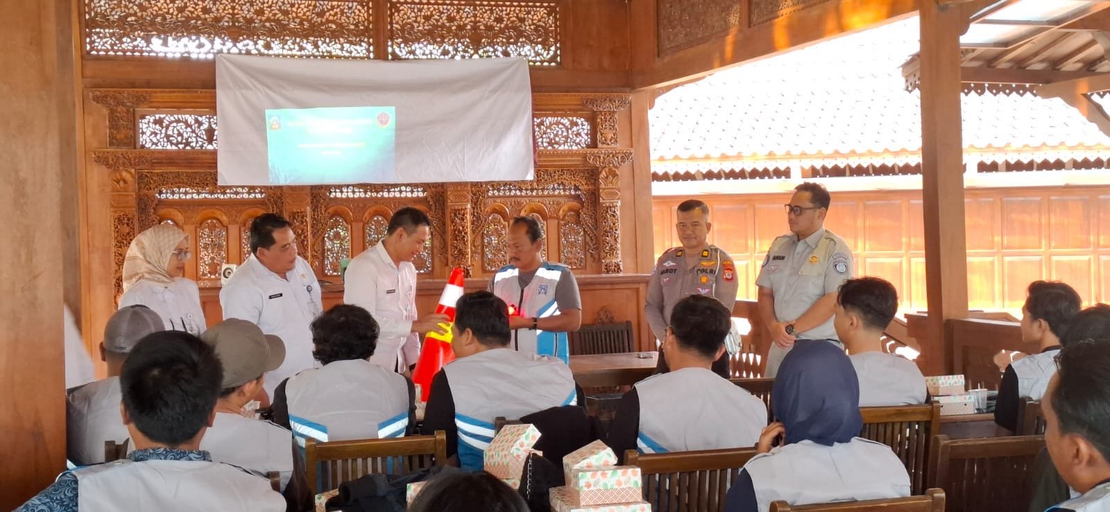 Tingkatkan Kesadaran Keselamatan Berkendara, Jasa Raharja Gelar Sosialisasi bagi Anggota FKP Sedan Ngaglik Sleman