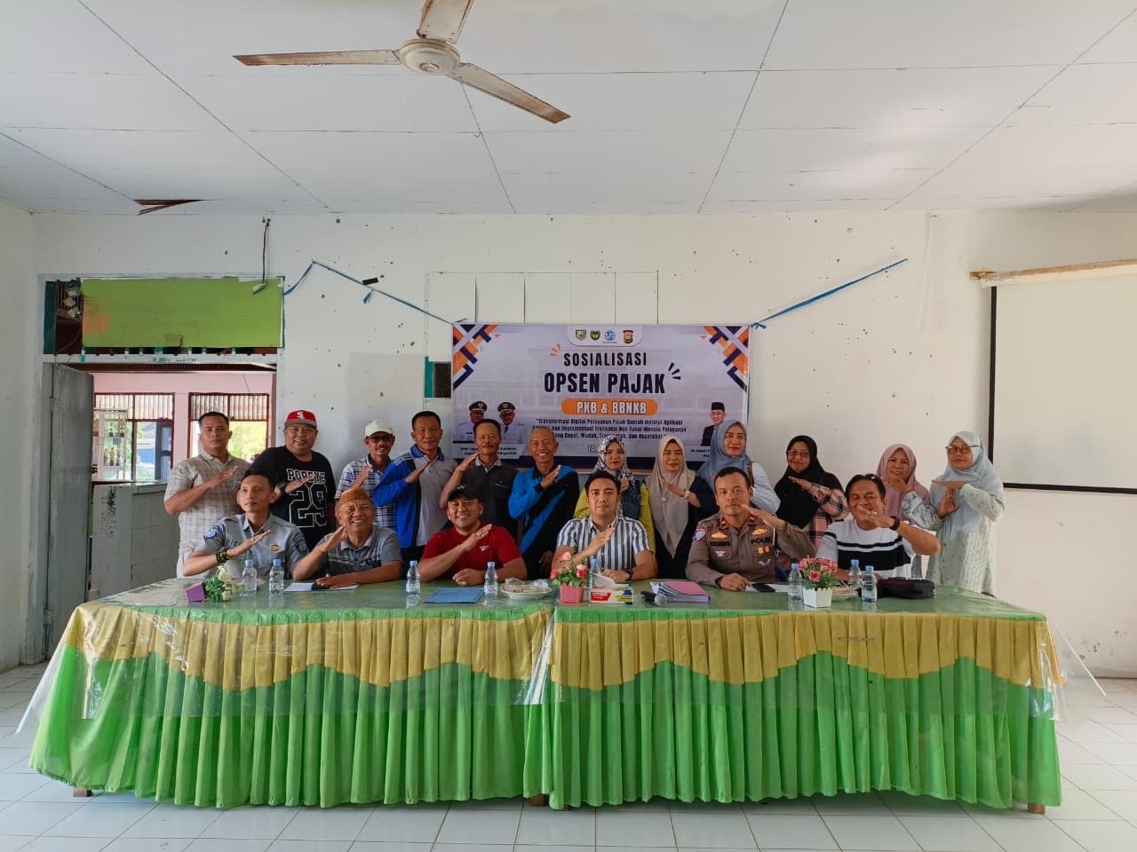 Tim Pembina Samsat Bengkulu Selatan Sosialisasikan Opsen PKB, Diskon BBNKB, dan Program Pemutihan Pajak Kendaraan Bermotor di Kecamatan Kota Manna