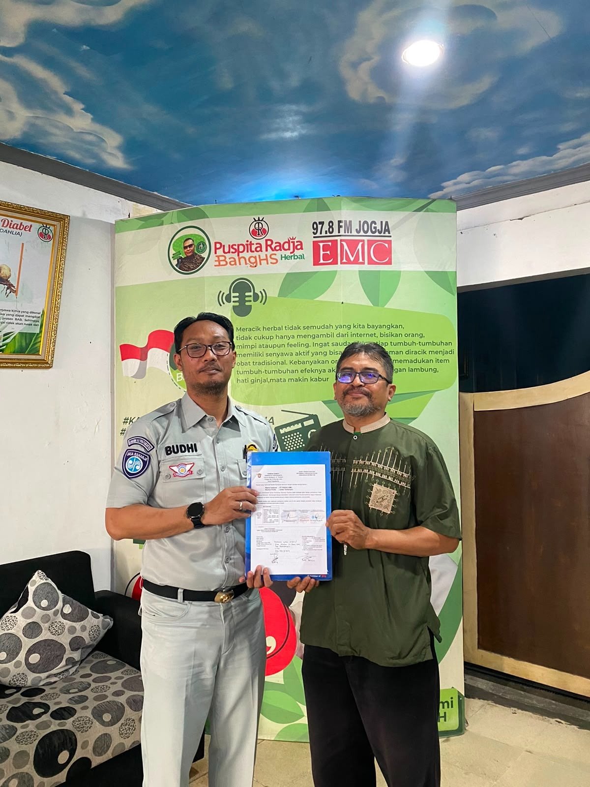SIGAP Instansi Jasa Raharja DIY Perkuat Pendataan Kendaraan, Dorong Kepatuhan PKB dan SWDKLLJ di PT Radio EMC