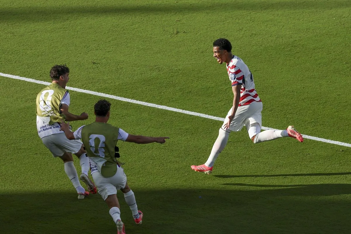 Gol Balogun dan Tillman Antar Amerika Serikat Lolos ke Babak 16 Besar