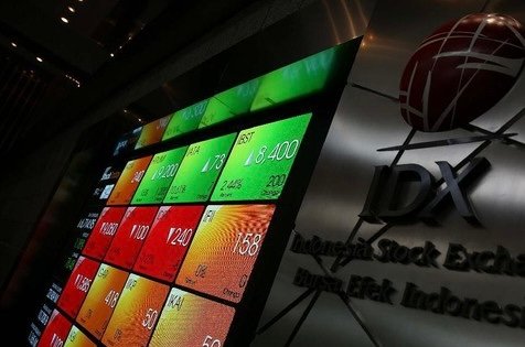 IHSG Hari Ini Ditutup Menguat, Investor Menanti Arah Suku Bunga BI