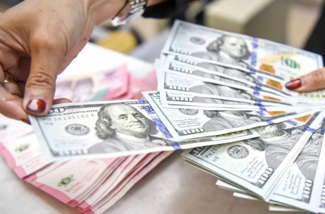 Rupiah Melemah Tertekan Ekspektasi Kenaikan Suku Bunga The Fed