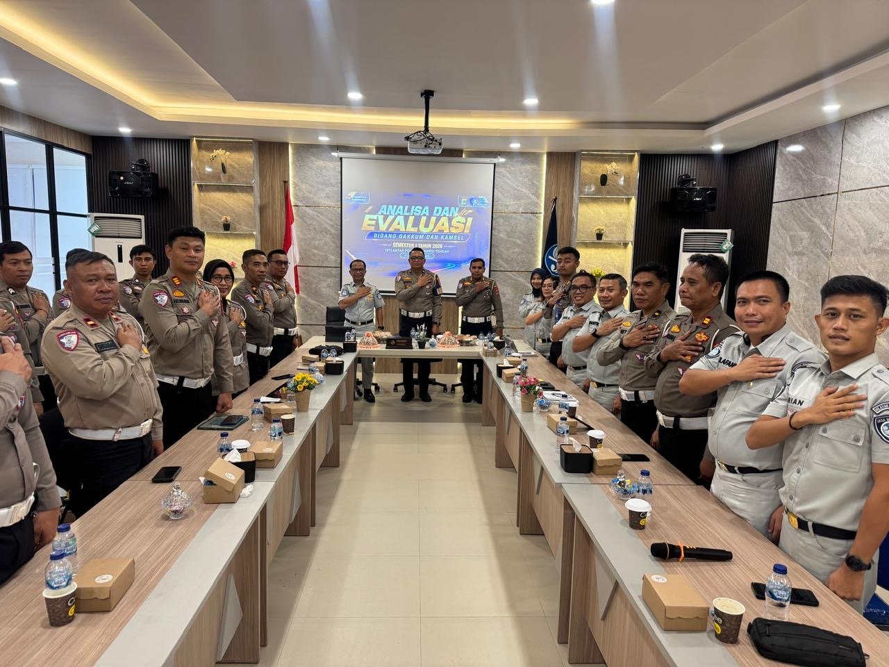 Upaya Penurunan Korban Laka Lantas, Jasa Raharja Gelar Anev Bersama Seluruh Unit Satuan Lalu Lintas Polres Se-Sulawesi Tengah