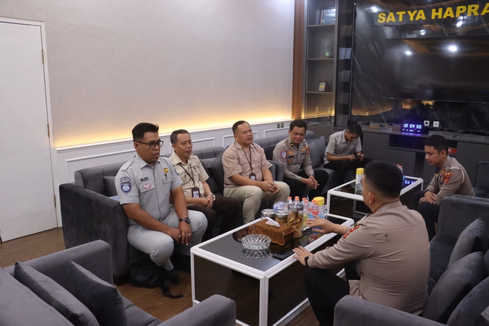 Perkuat Sinergi Pelayanan dan Keselamatan, Tim Pembina Samsat dengan Kapolres Ciamis