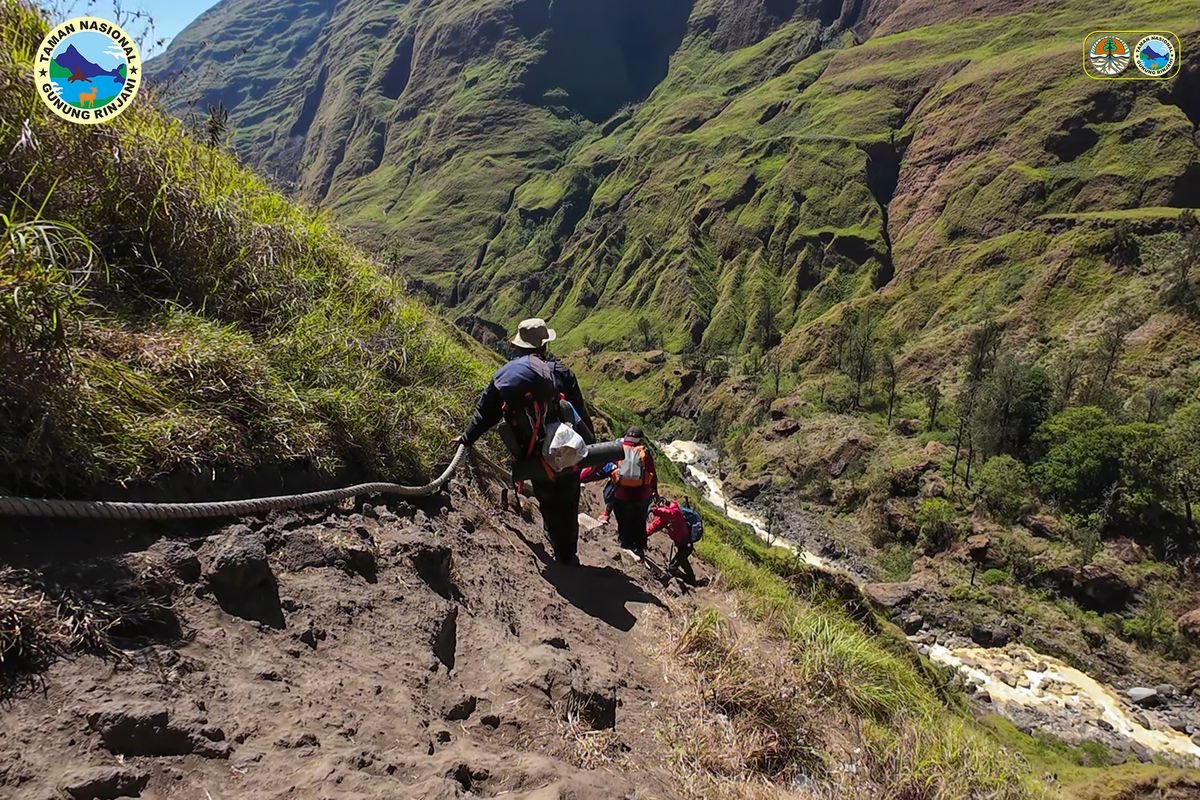 Jalur Pendakian Torean Rinjani Ditutup Sementara Akibat Karhutla