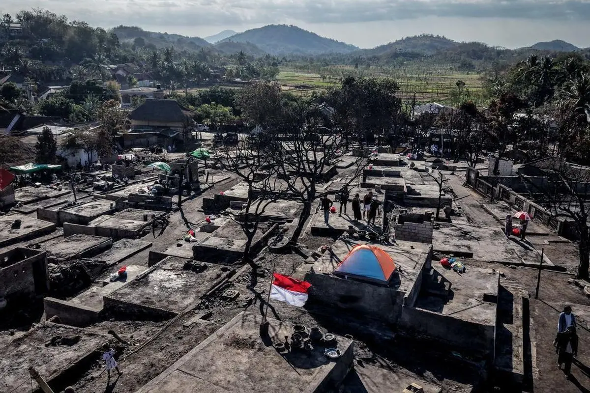 Libatkan Warga Lokal, Pemerintah Bangun Kembali Desa Adat Sade