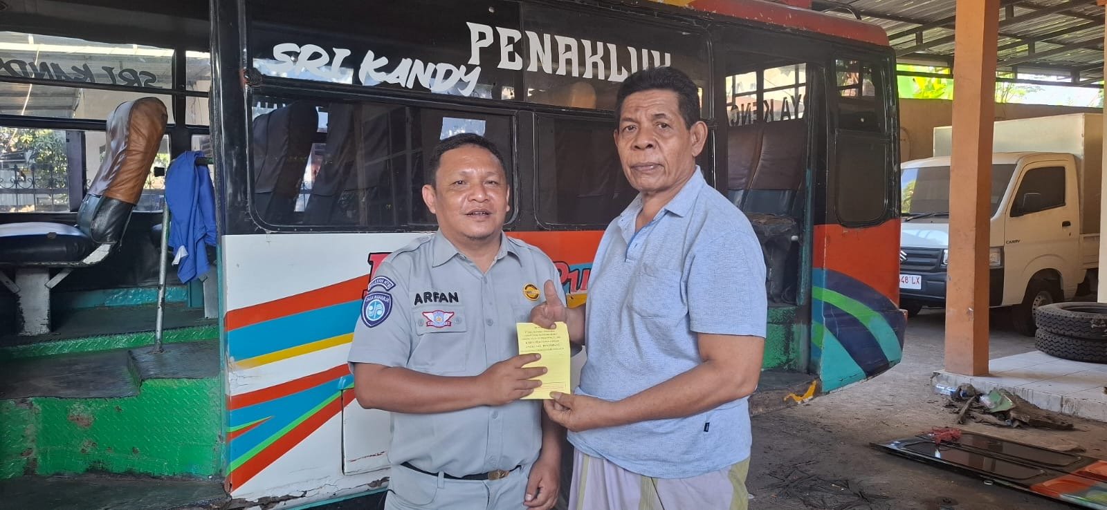 Perkuat Kepatuhan IWKBU, Jasa Raharja Bima Lakukan Door to Door di Terminal Bima