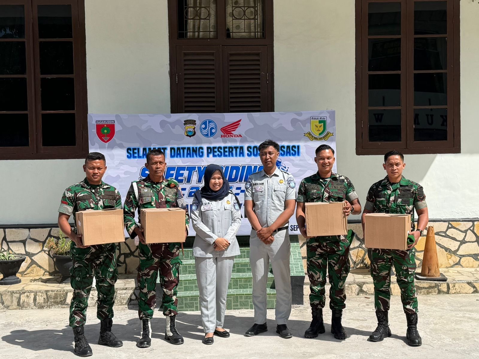 Dari Edukasi Menuju Keselamatan, Jasa Raharja Watampone Gelar Safety Riding di Denpom XIV/1 Bone