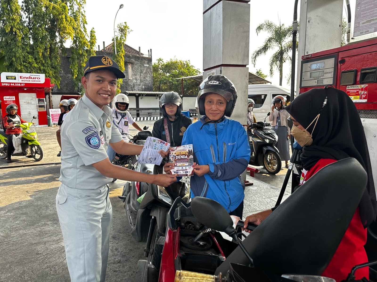 Sambangi Pengguna Jalan, Samsat Gunungkidul Gencarkan Program Bebas Denda