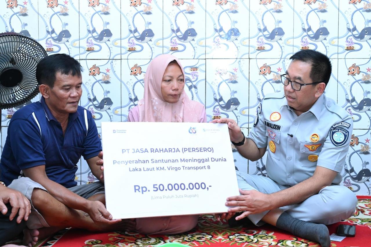 Jasa Raharja Terus Bergerak, Tiga Ahli Waris Korban KM Virgo Terima Santunan di Jawa Timur Jasa Raharja Terus Bergerak, Tiga Ahli Waris Korban KM Virgo Terima Santunan di Jawa Timur